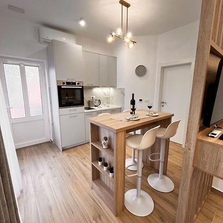 Dmm Apartments Тиват Экстерьер фото