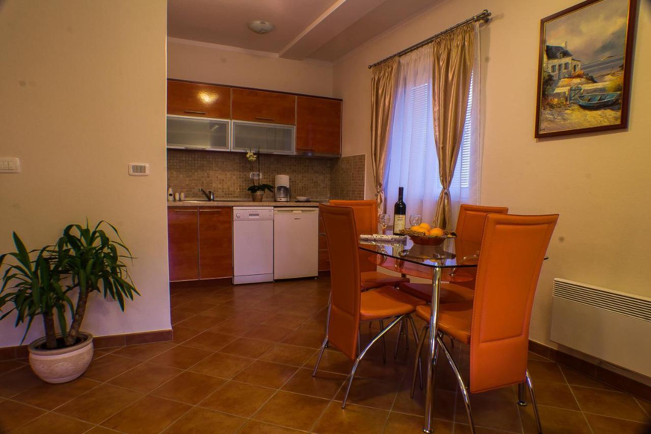 Dmm Apartments Тиват Экстерьер фото