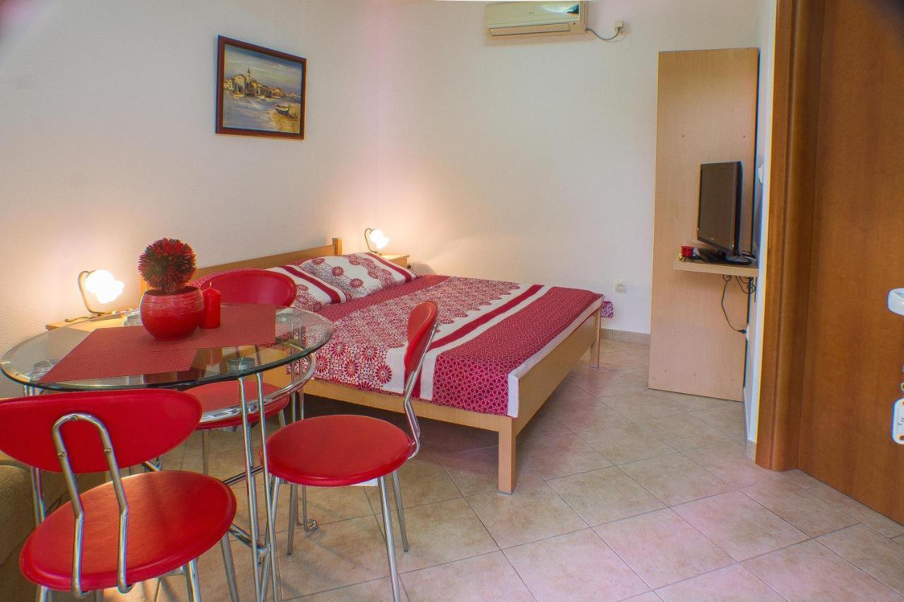 Dmm Apartments Тиват Экстерьер фото