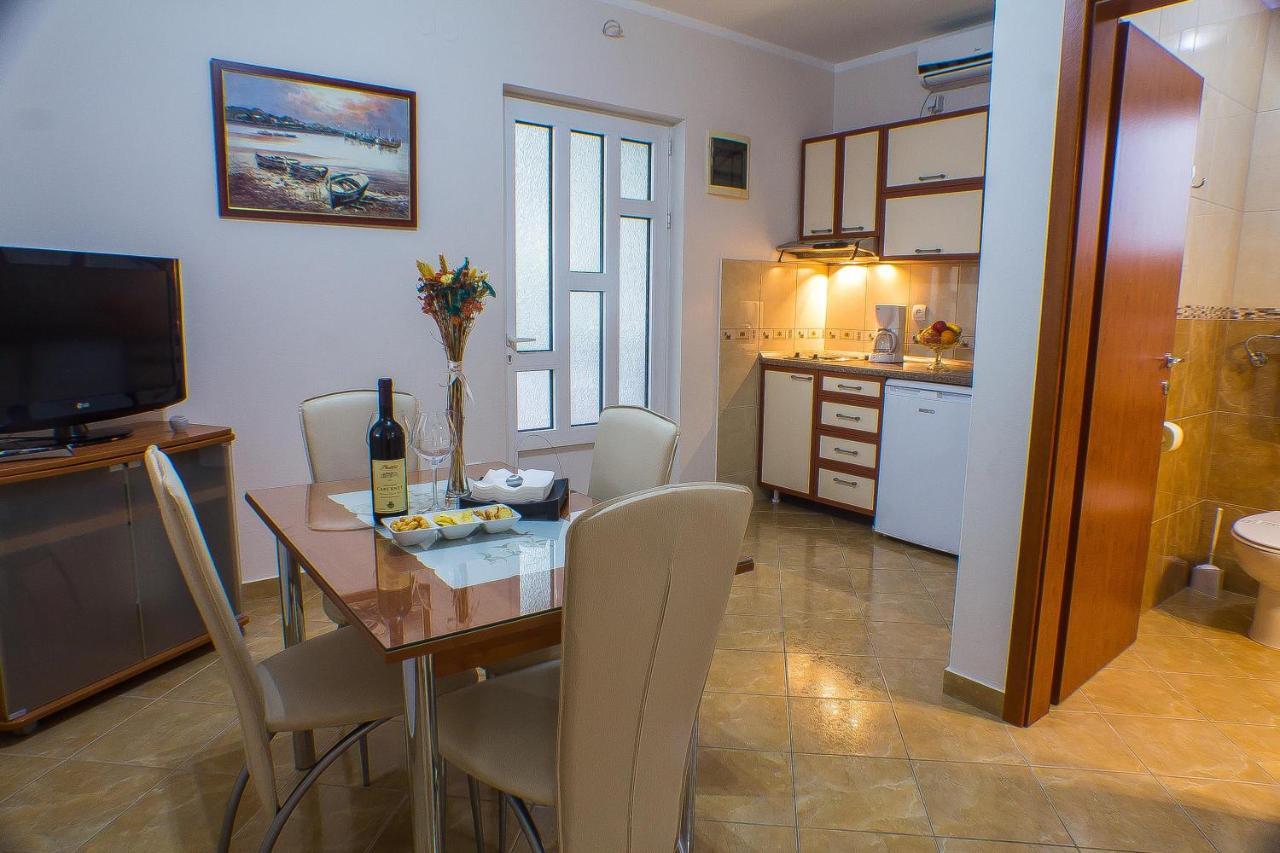 Dmm Apartments Тиват Экстерьер фото