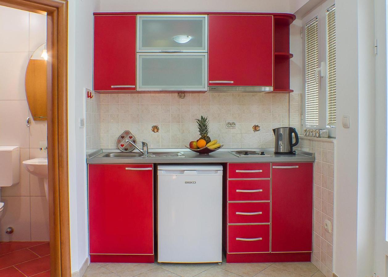 Dmm Apartments Тиват Экстерьер фото
