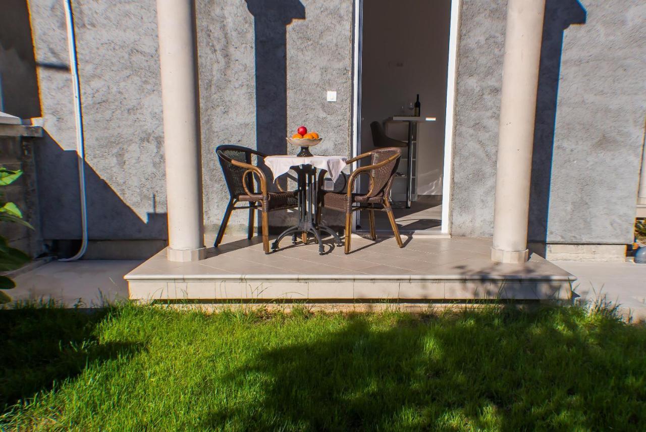 Dmm Apartments Тиват Экстерьер фото