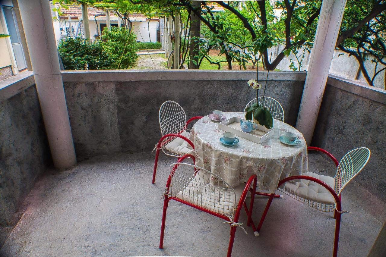 Dmm Apartments Тиват Экстерьер фото