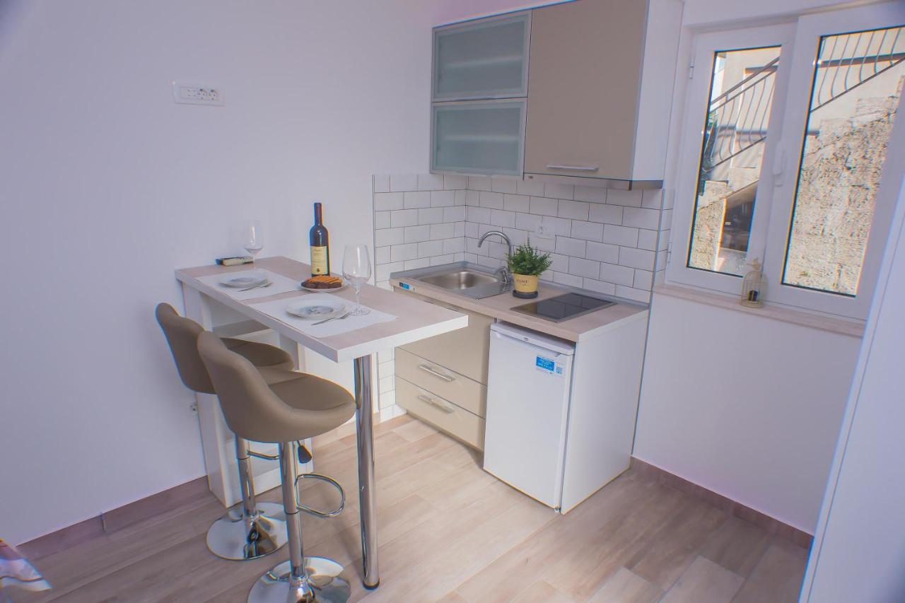 Dmm Apartments Тиват Экстерьер фото