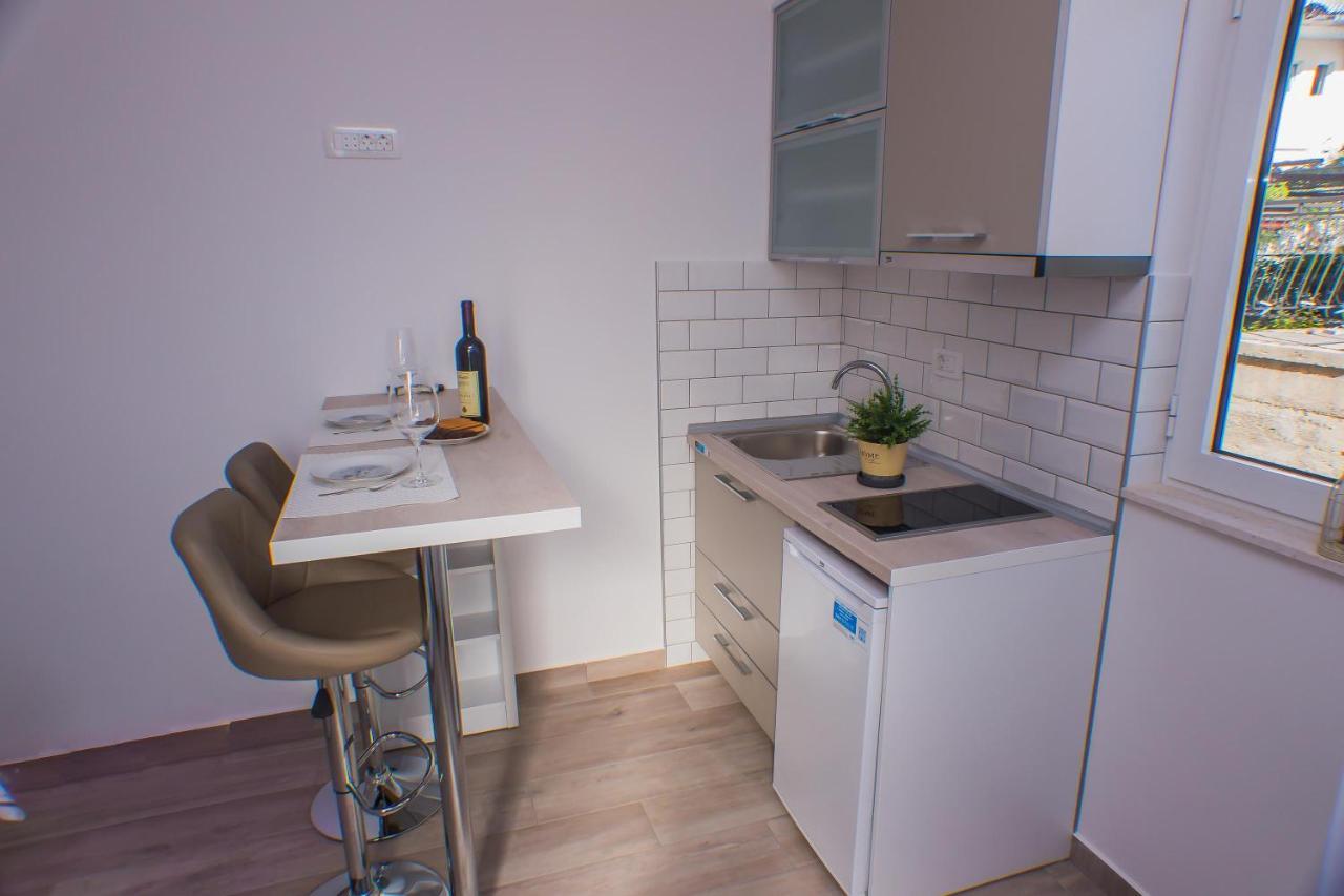 Dmm Apartments Тиват Экстерьер фото